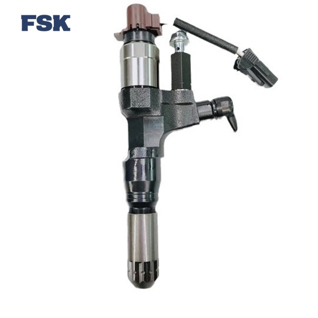 FSK Denso Fuel Injector 095000-956x 1465A257 095000-749# 1465A297 For DLLA155P1030
