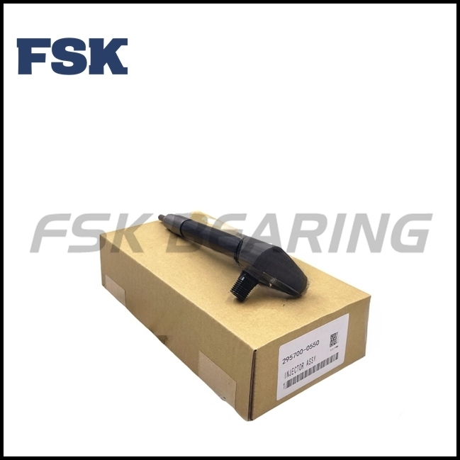 Common Rail Injector Assy 236700E010 For DENSO Toyota Hilux Revo