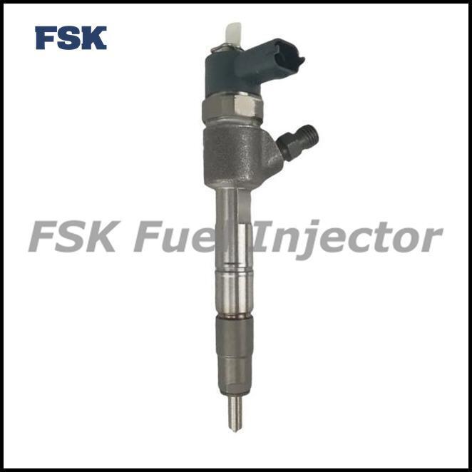 0445110821 Common Rail 110 Series Diesel Injector Diesel Engine Injector