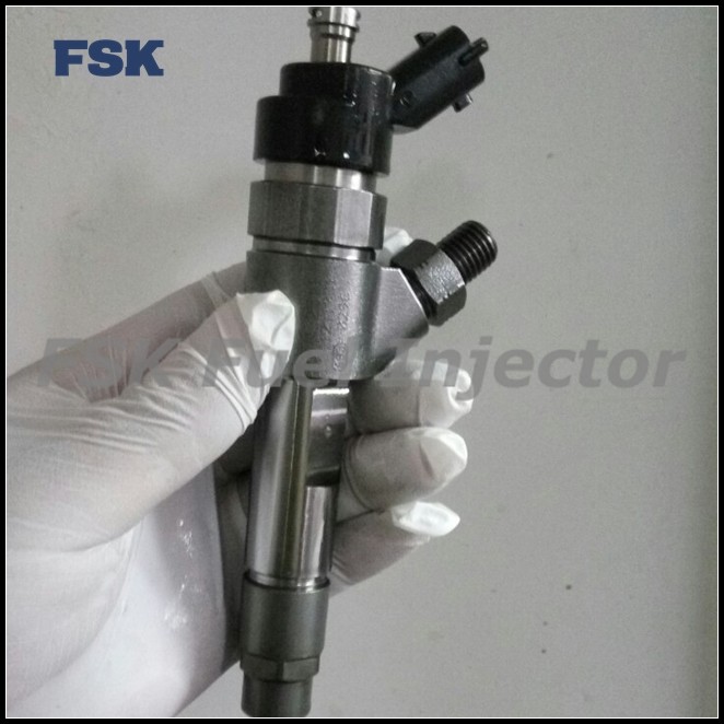 0445110422 Common Rail Injector 0445110511 0445120002 Suitable For IVECO