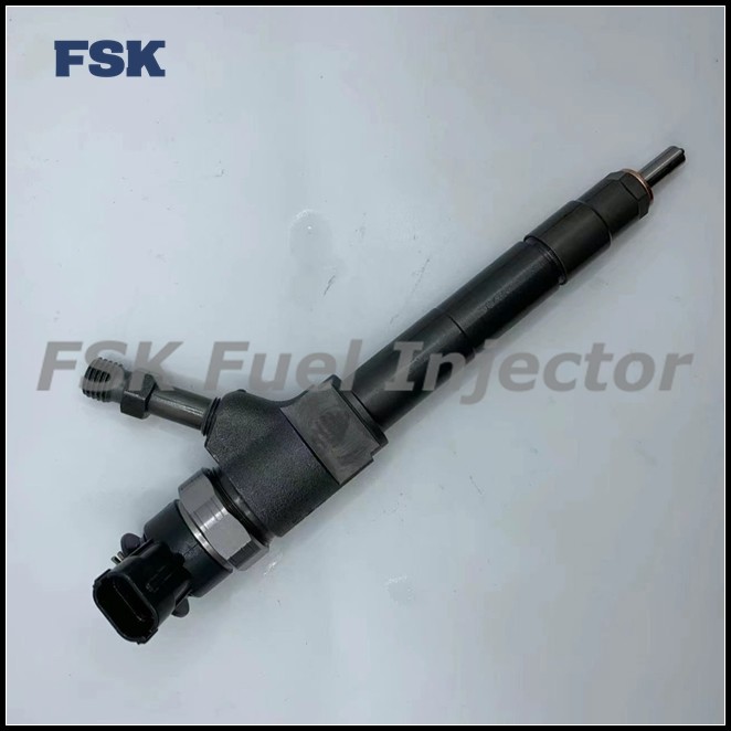 FSK Denso Fuel Injector 095000-956x 1465A257 095000-749# 1465A297 For DLLA155P1030