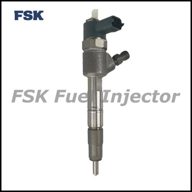 0445110821 Common Rail 110 Series Diesel Injector Diesel Engine Injector