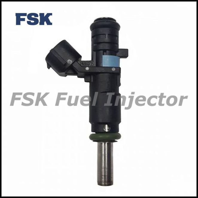 07K906031C Car Fuel Injector For Volkswagen Passat Golf 2.5L L4