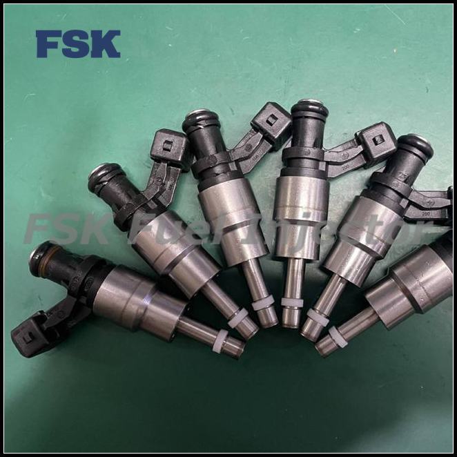 0261500008 Fuel Injector For BMW 760Li E66 F02 And Rolls-Royce Phantom