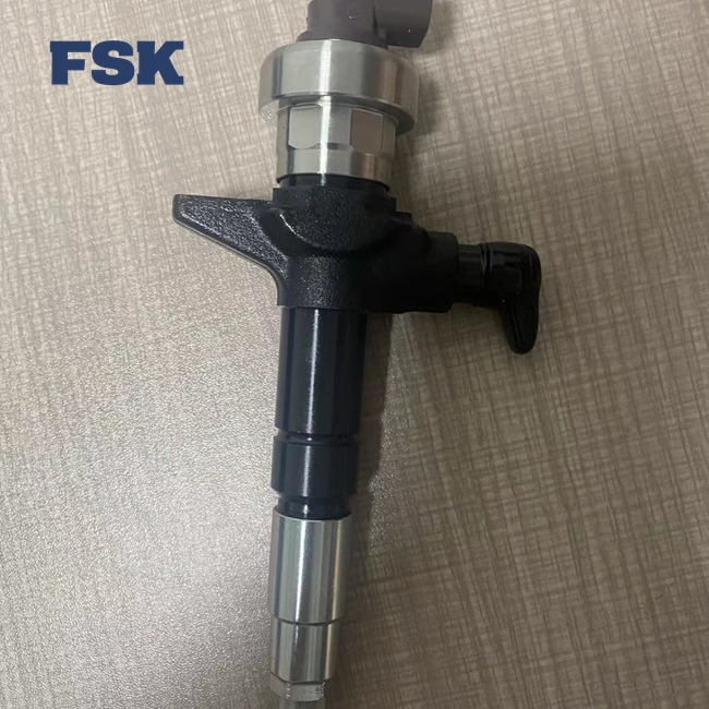 Hot Sale Fuel Injector 8-98011604-5 For Isuzu 4JJ1 Engine For Hitachi