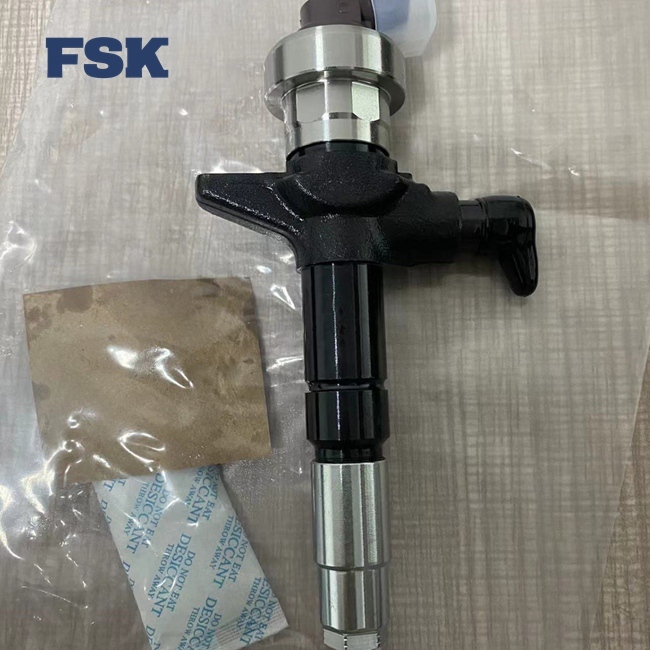 Fuel Injector 095000-6980 Common Rail Injector For Isuzu 4JJ1 3.0L Engine