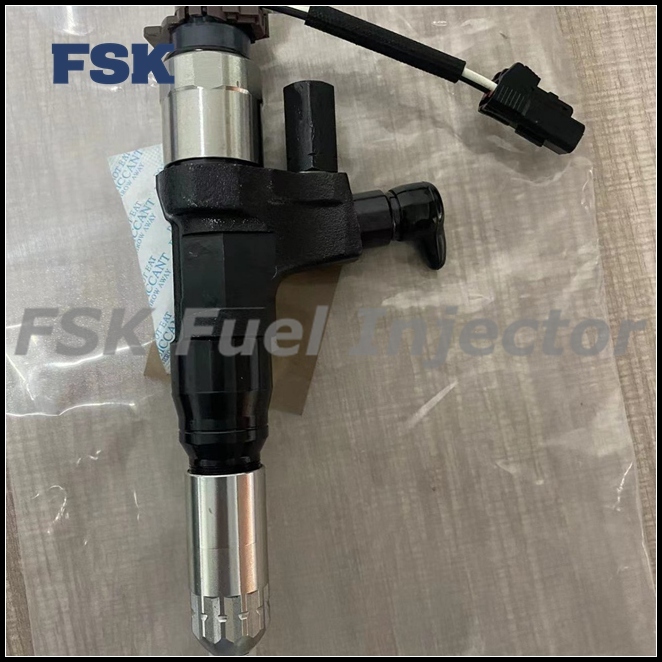 SK330-8 SK350 095000-6593 23670-0E0010 Diesel Fuel Injector Compatible With Denso Hino J08E