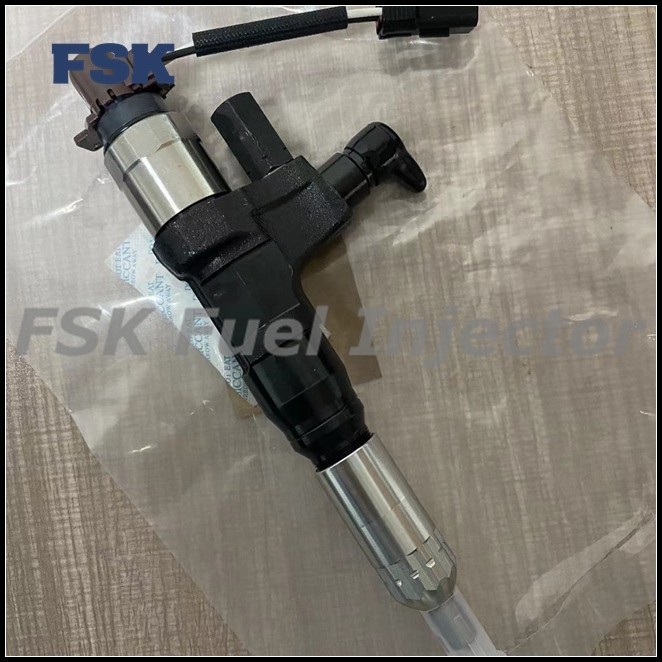 SK330-8 SK350 095000-6593 23670-0E0010 Diesel Fuel Injector Compatible With Denso Hino J08E