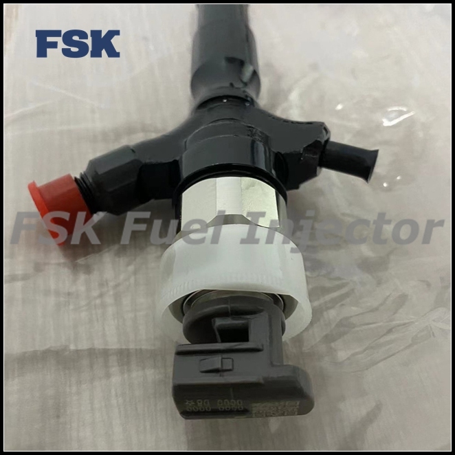 23670-09061 Diesel Common Rail Fuel Injector Nozzle Valves For Toyota Hiace Hilux Pick Up